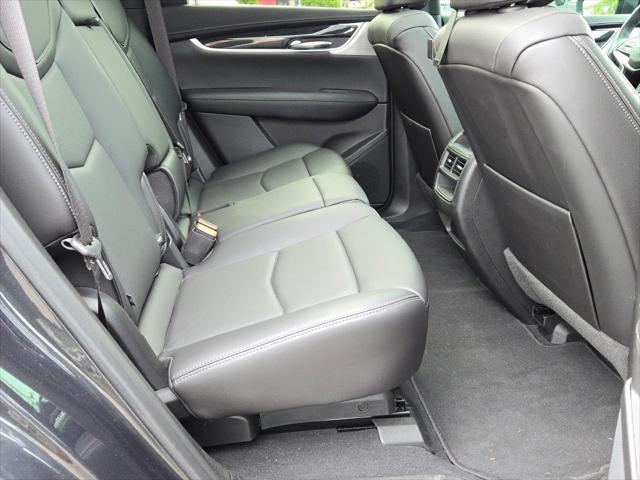used 2021 Cadillac XT5 car, priced at $30,155