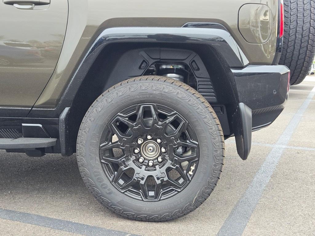 new 2025 GMC HUMMER EV SUV car, priced at $93,160