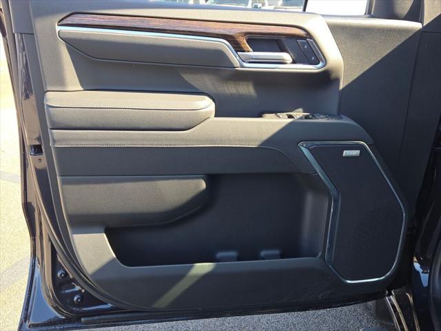 new 2025 GMC Sierra 1500 car, priced at $59,715
