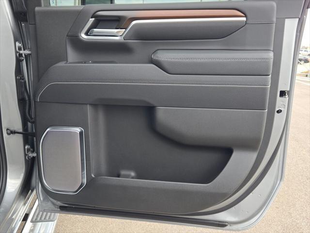 new 2025 GMC Sierra 2500 car, priced at $82,160
