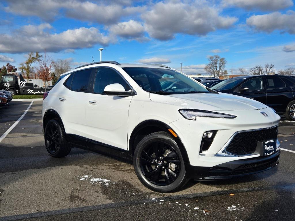 used 2023 GMC Canyon car, priced at $33,618