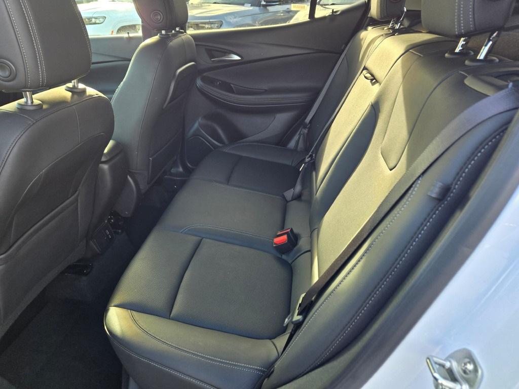 used 2023 GMC Canyon car, priced at $33,618