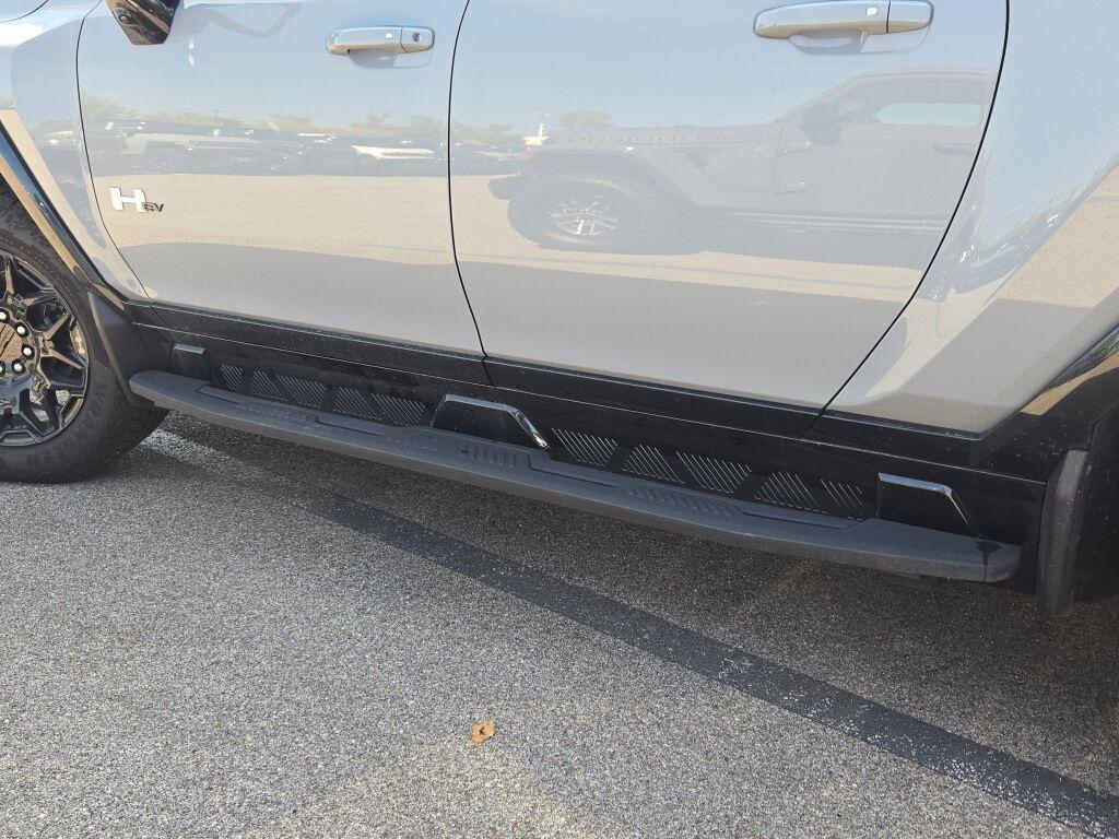 new 2025 GMC HUMMER EV Pickup car, priced at $89,820