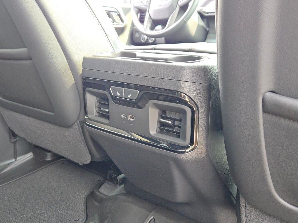 new 2025 GMC Sierra 1500 car, priced at $74,089