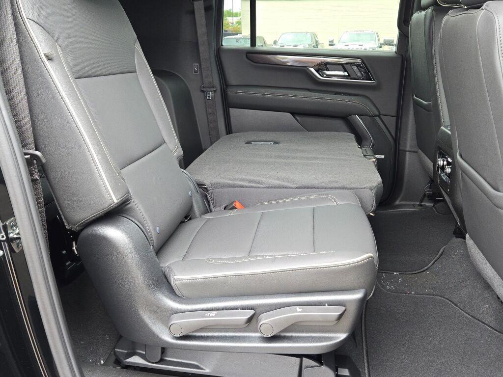 new 2025 GMC Yukon XL car, priced at $82,905