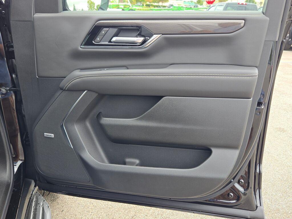 new 2025 GMC Yukon XL car, priced at $82,905