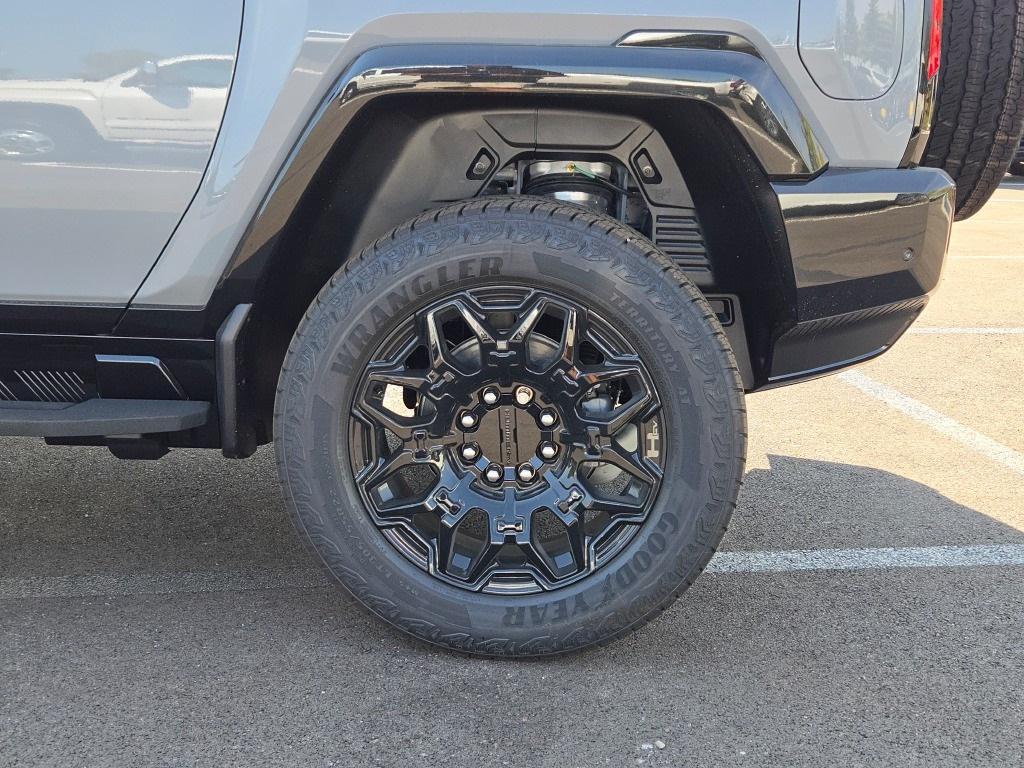 new 2025 GMC HUMMER EV SUV car, priced at $89,820