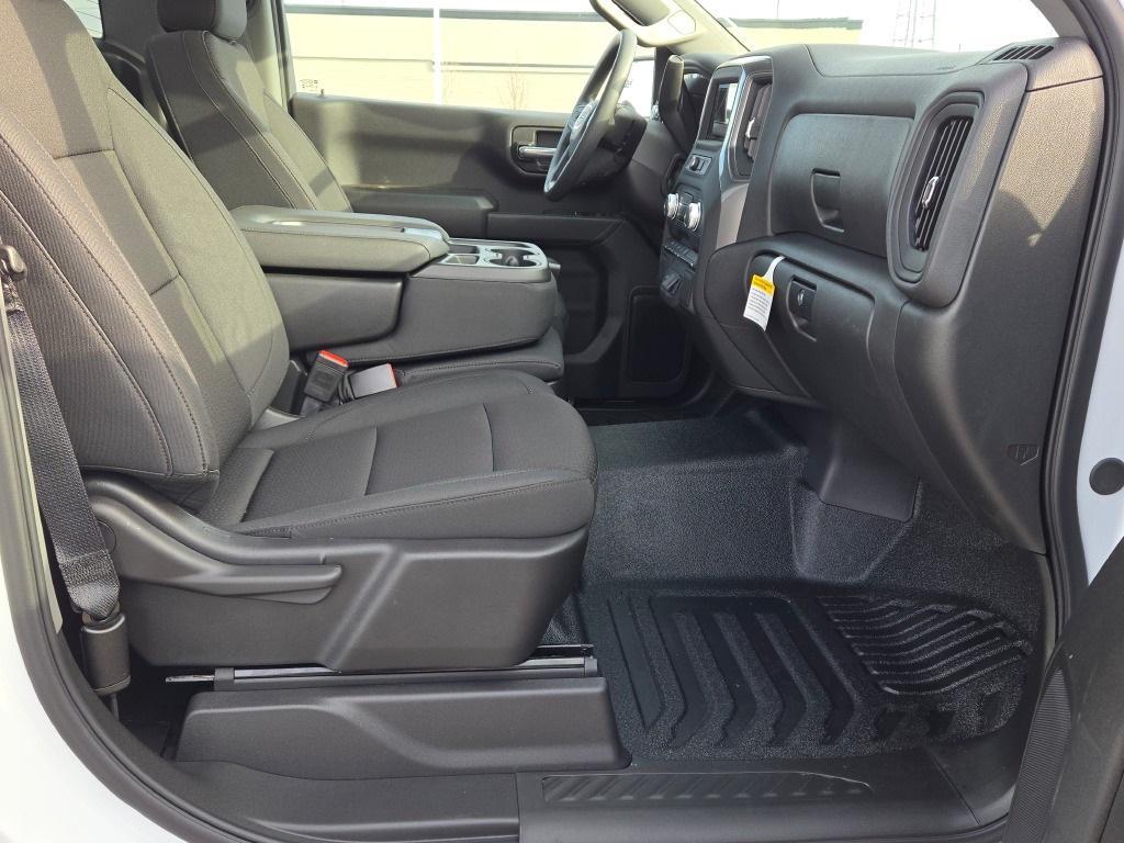 new 2025 GMC Sierra 1500 car, priced at $37,890