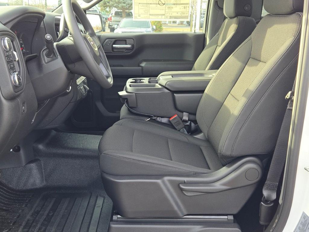 new 2025 GMC Sierra 1500 car, priced at $37,890