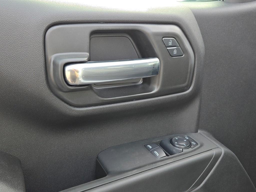 new 2025 GMC Sierra 1500 car, priced at $37,890