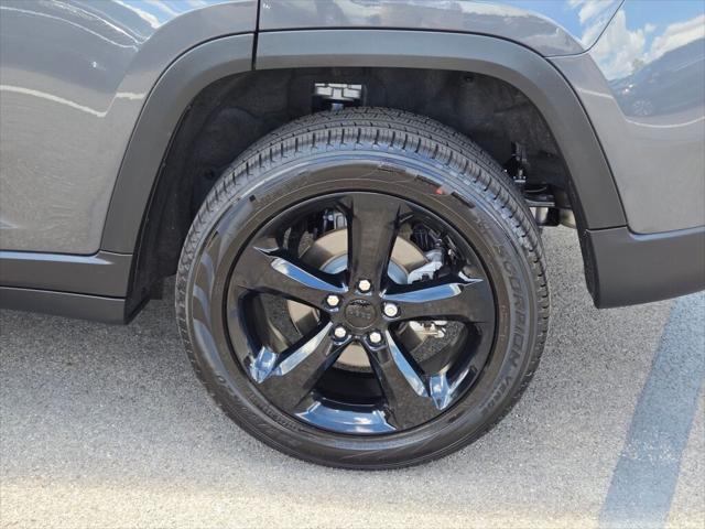 used 2025 Jeep Grand Cherokee car, priced at $45,995