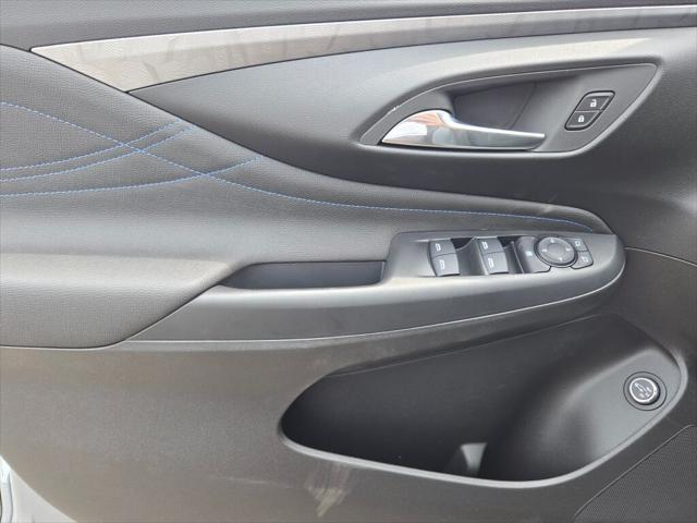 new 2025 Buick Envista car, priced at $30,065
