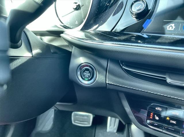 used 2023 Buick Envision car, priced at $33,385