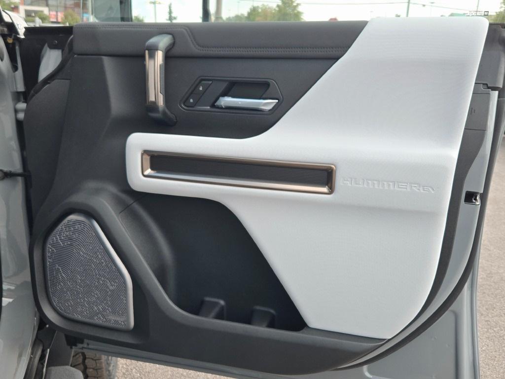 new 2025 GMC HUMMER EV Pickup car, priced at $98,165