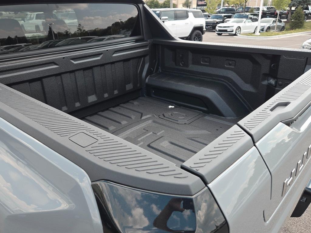 new 2025 GMC HUMMER EV Pickup car, priced at $96,165