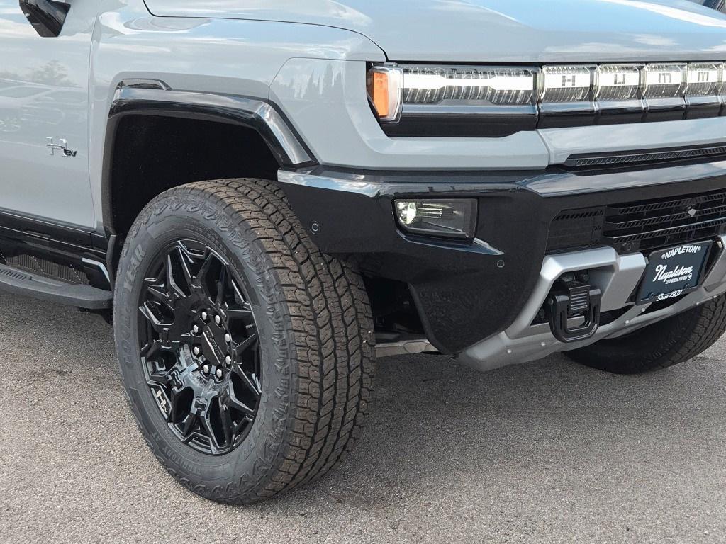 new 2025 GMC HUMMER EV Pickup car, priced at $96,165