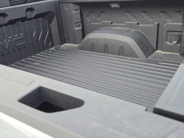 new 2025 GMC Sierra 1500 car, priced at $79,005