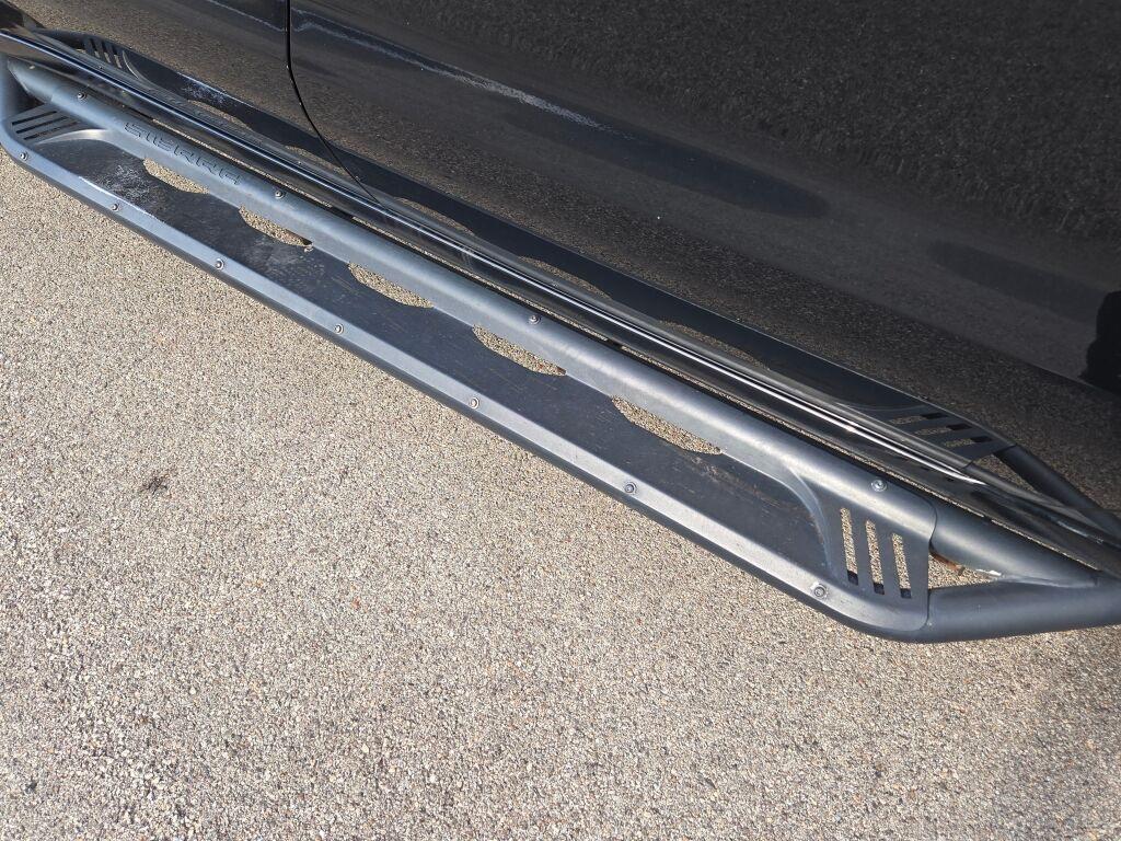 used 2019 GMC Sierra 1500 car, priced at $33,195