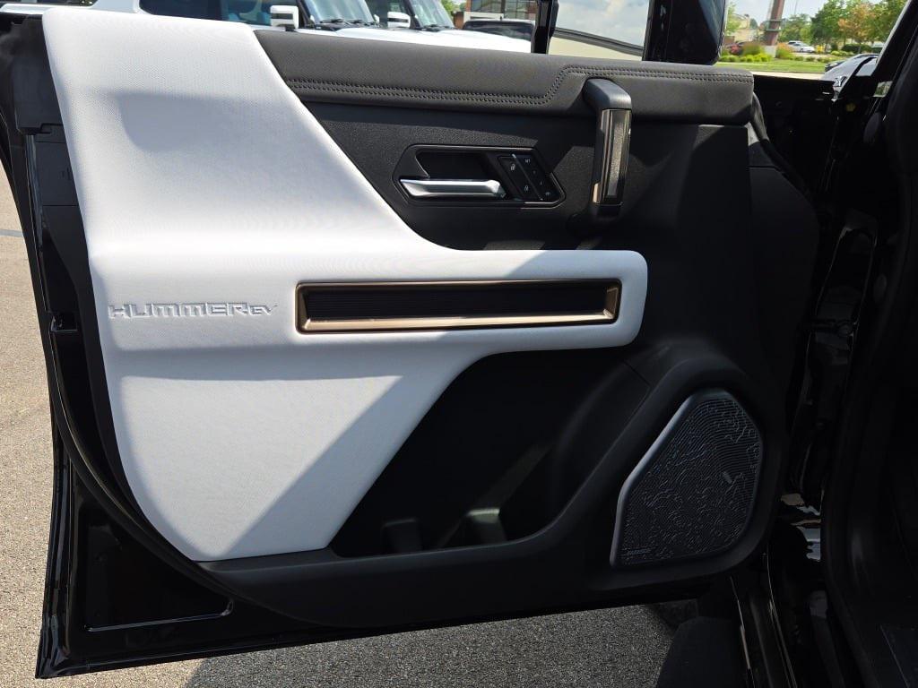 new 2025 GMC HUMMER EV SUV car, priced at $106,135