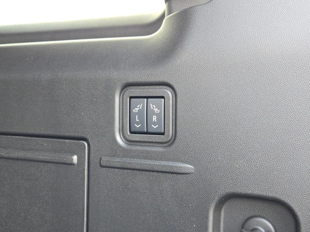 new 2025 GMC HUMMER EV SUV car, priced at $96,165