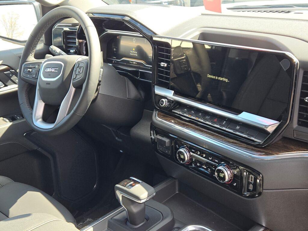 new 2025 GMC Sierra 1500 car, priced at $52,235
