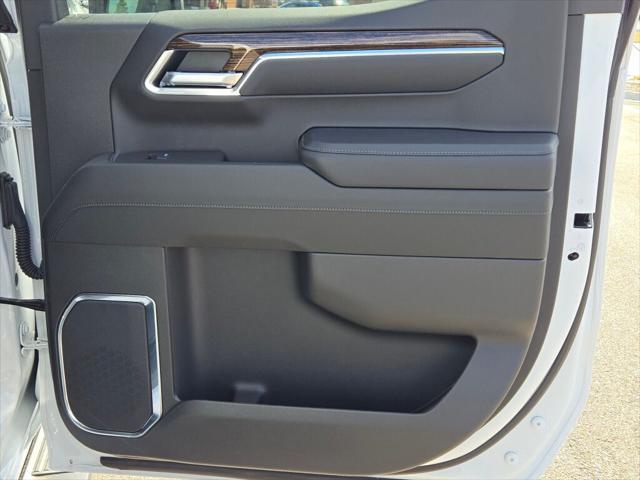 new 2025 GMC Sierra 1500 car, priced at $55,235