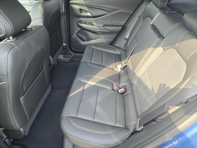 new 2025 Buick Envista car, priced at $29,585