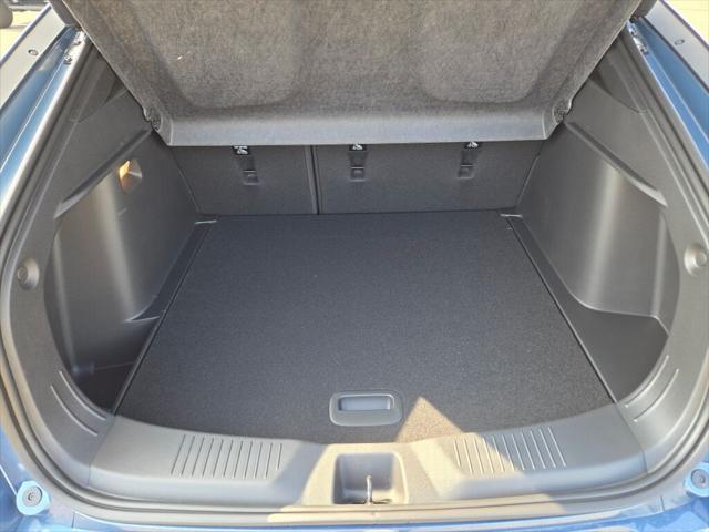 new 2025 Buick Envista car, priced at $29,585