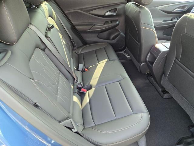new 2025 Buick Envista car, priced at $29,585