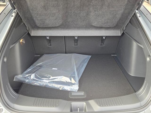 new 2025 Buick Envista car, priced at $29,585
