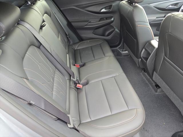 new 2025 Buick Envista car, priced at $29,585