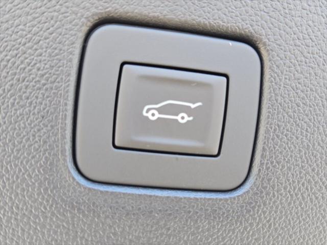 new 2025 Buick Envista car, priced at $29,995