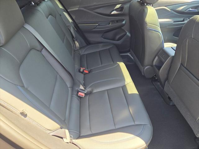 new 2025 Buick Envista car, priced at $29,995