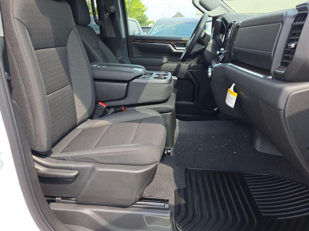 new 2025 GMC Sierra 1500 car, priced at $53,920