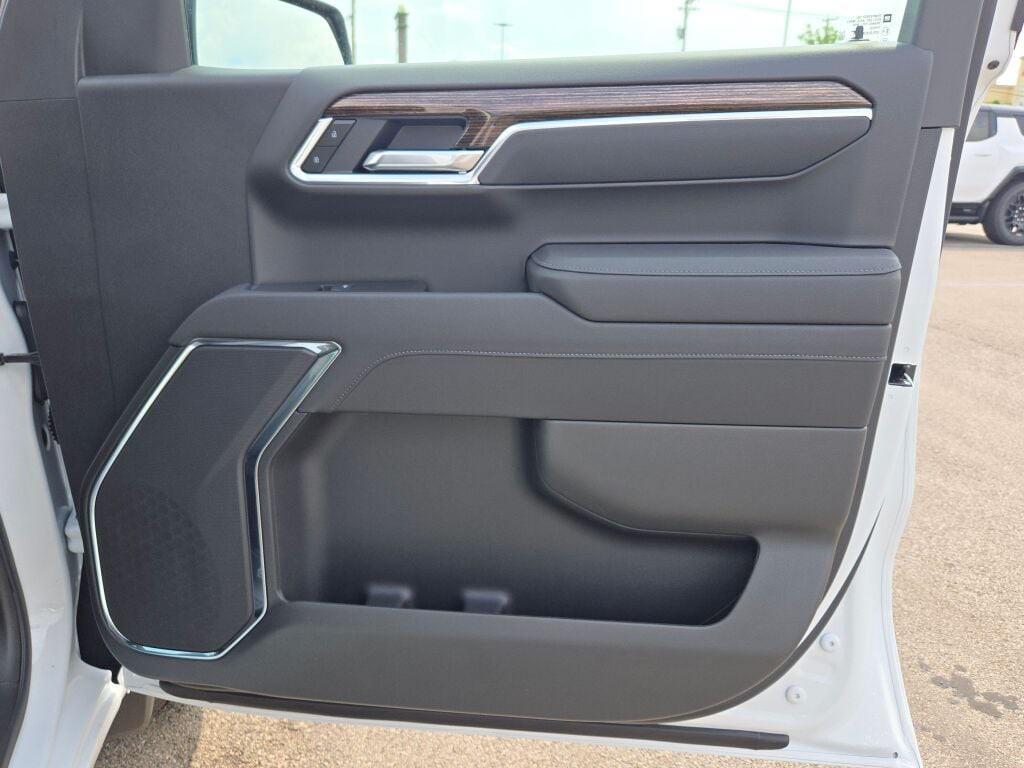 new 2025 GMC Sierra 1500 car, priced at $53,920