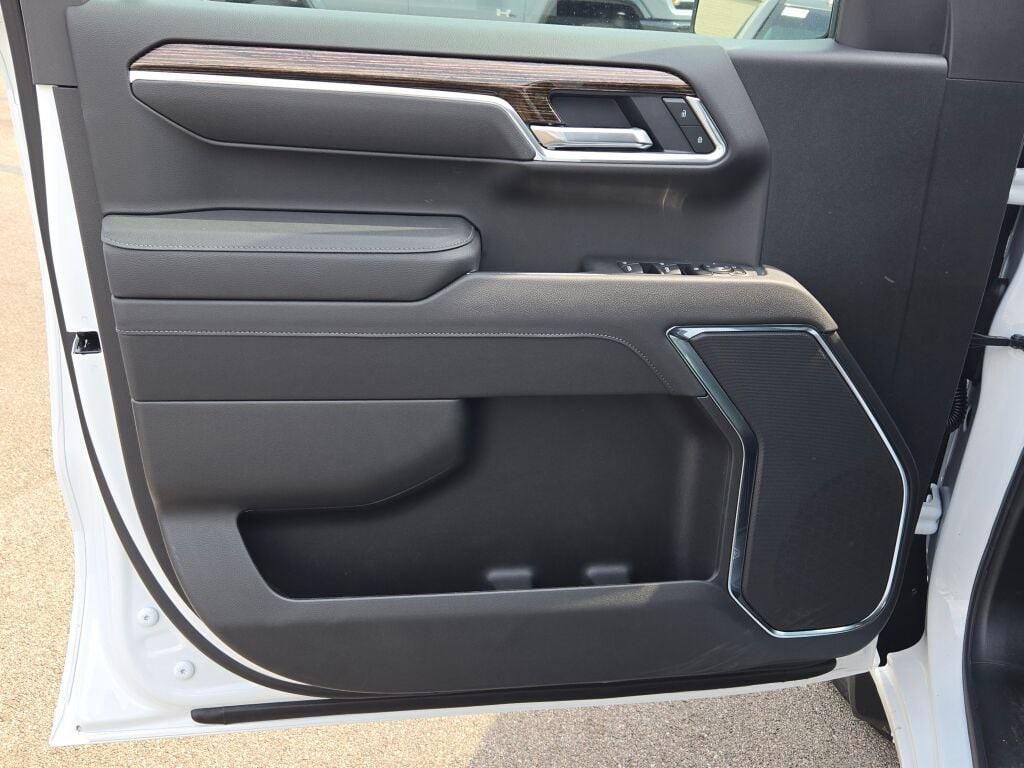 new 2025 GMC Sierra 1500 car, priced at $53,920