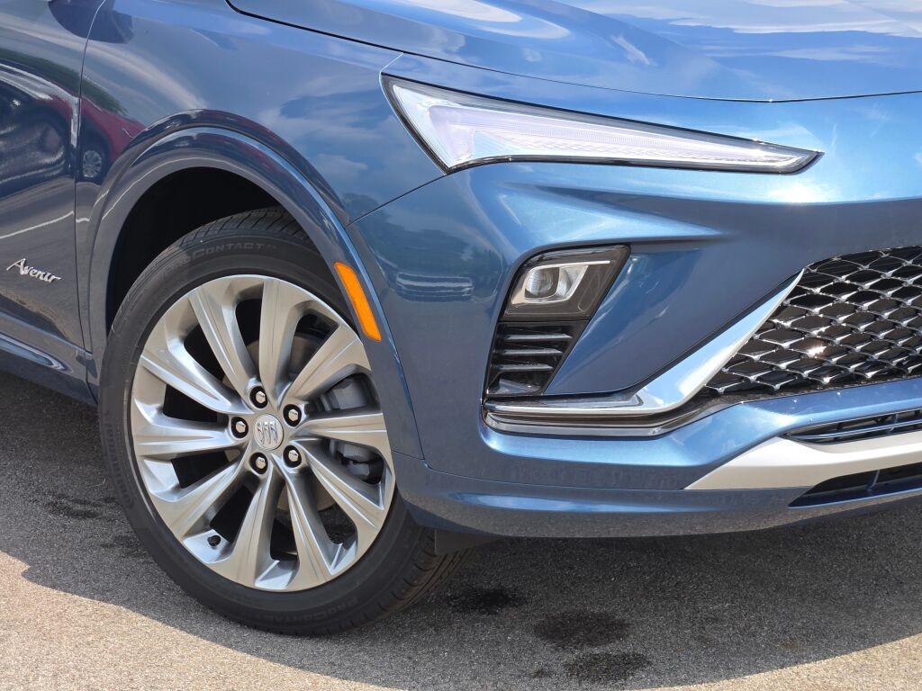 new 2025 Buick Envista car, priced at $28,790