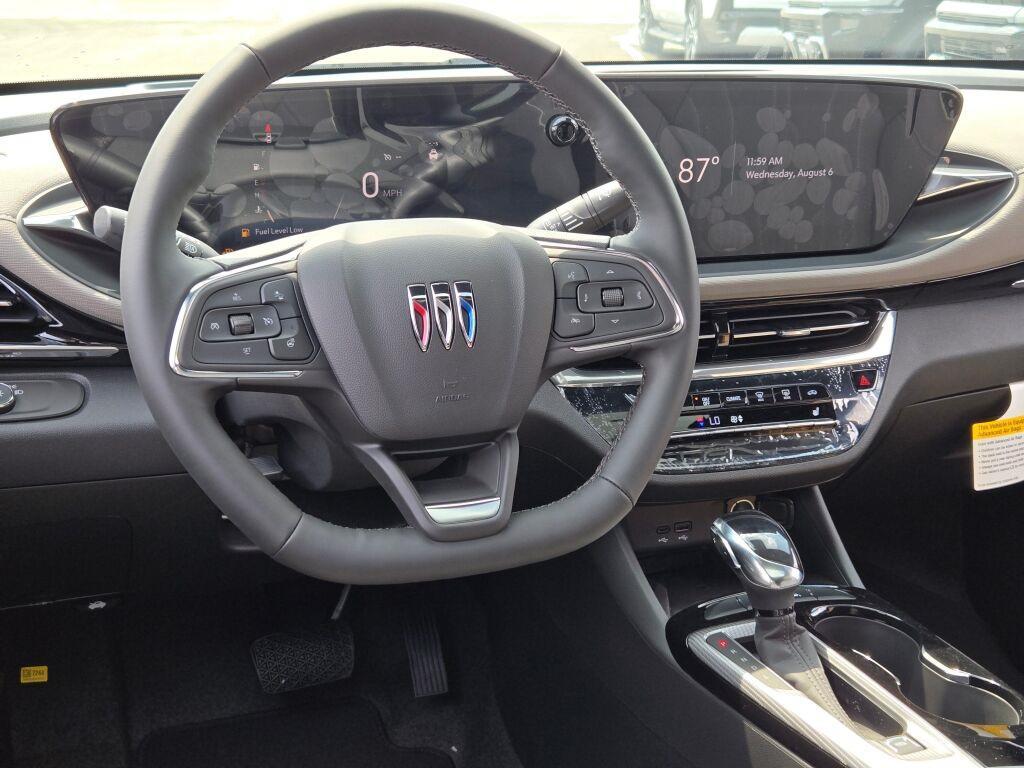new 2025 Buick Envista car, priced at $28,790