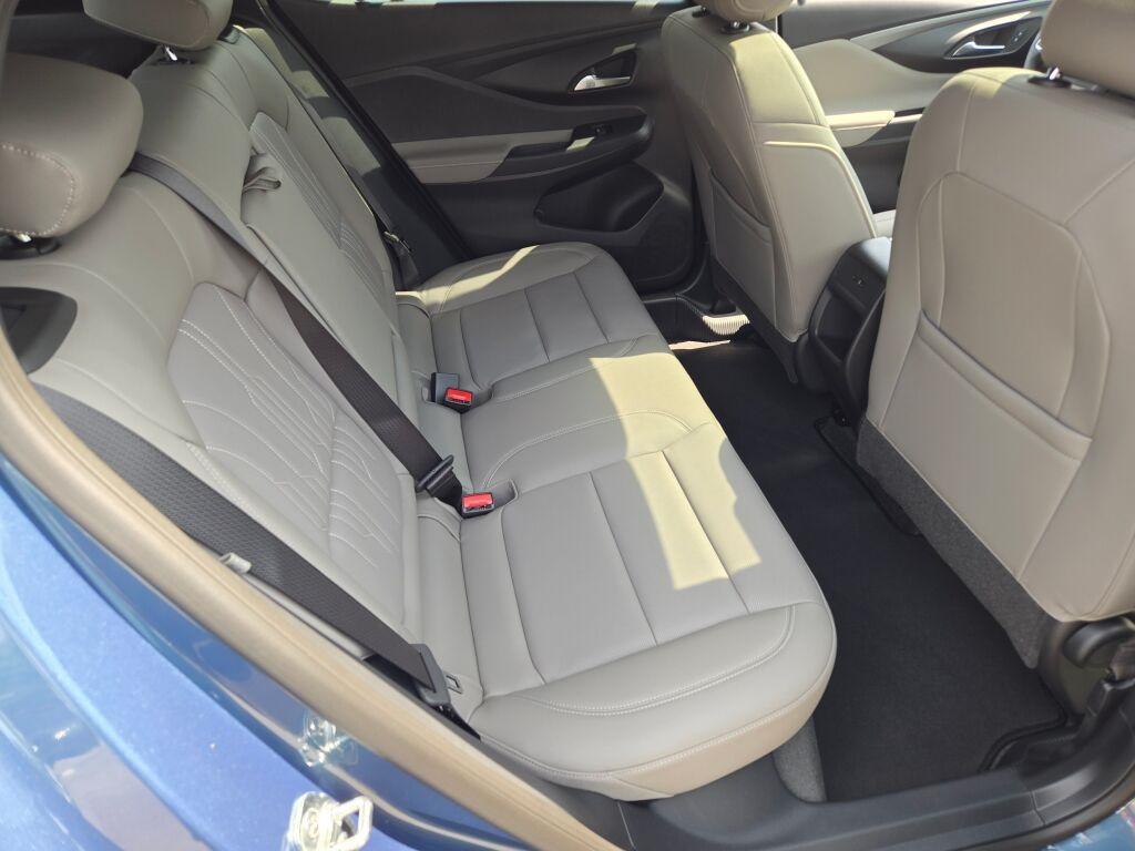 new 2025 Buick Envista car, priced at $28,790
