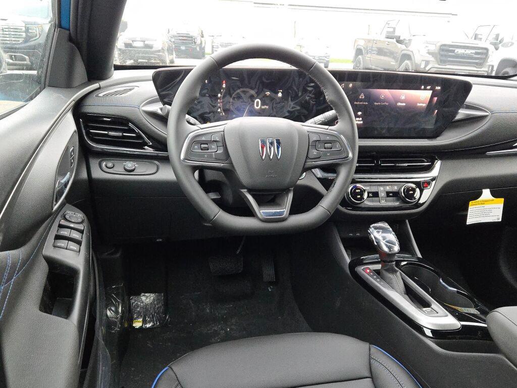 new 2025 Buick Envista car, priced at $24,995