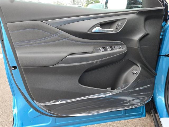 new 2025 Buick Envista car, priced at $28,180