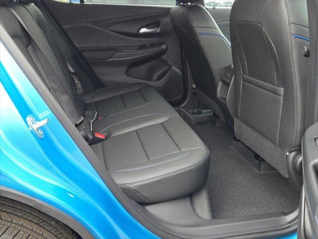 new 2025 Buick Envista car, priced at $28,180