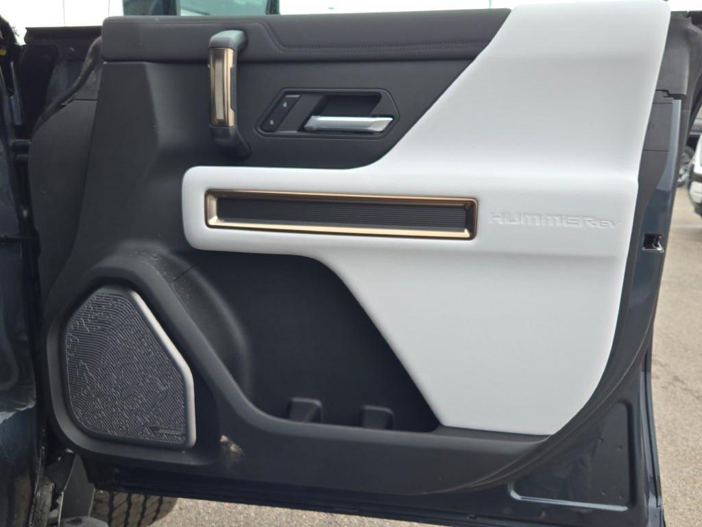 new 2025 GMC HUMMER EV Pickup car, priced at $99,470