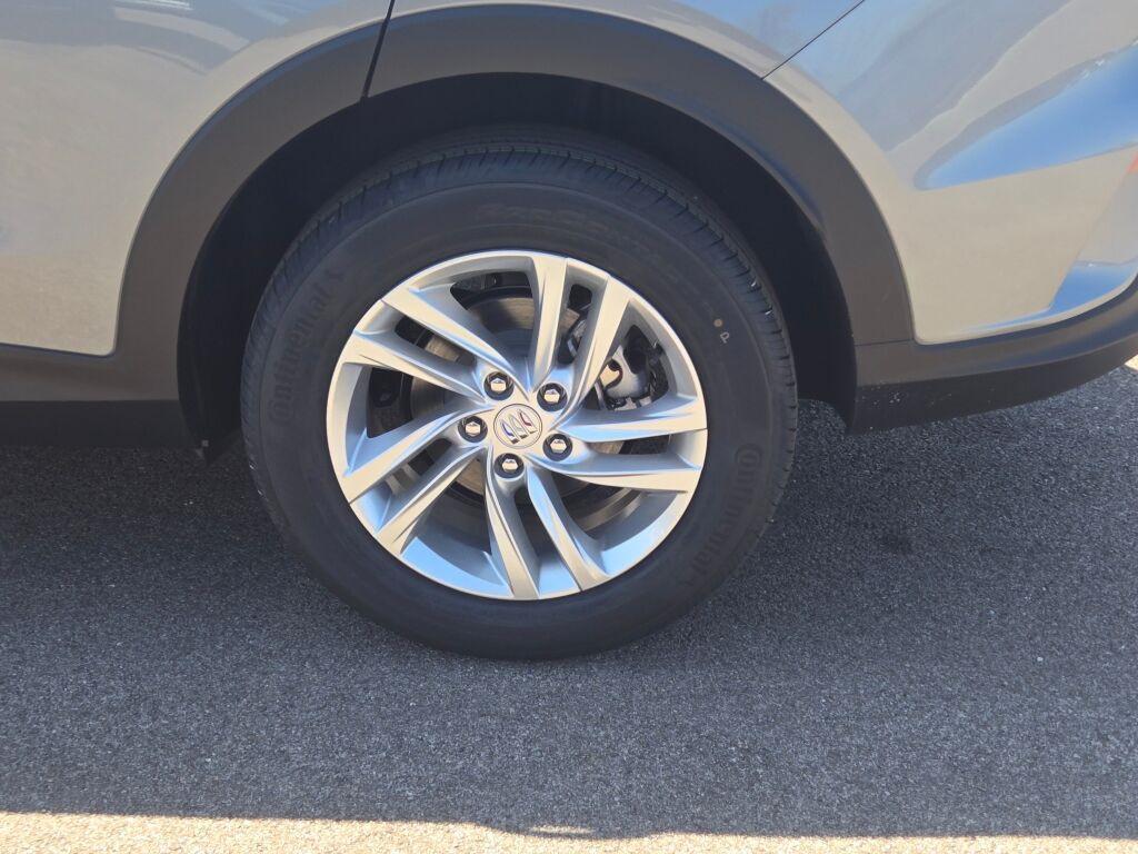 new 2025 Buick Envista car, priced at $24,185