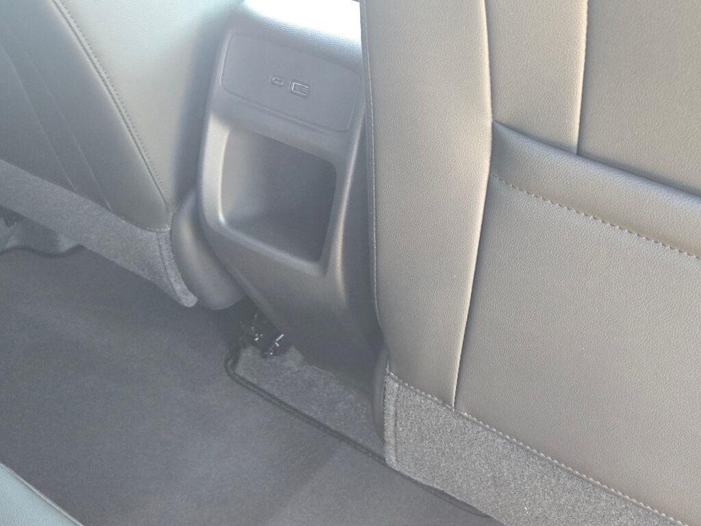 new 2025 Buick Envista car, priced at $24,185