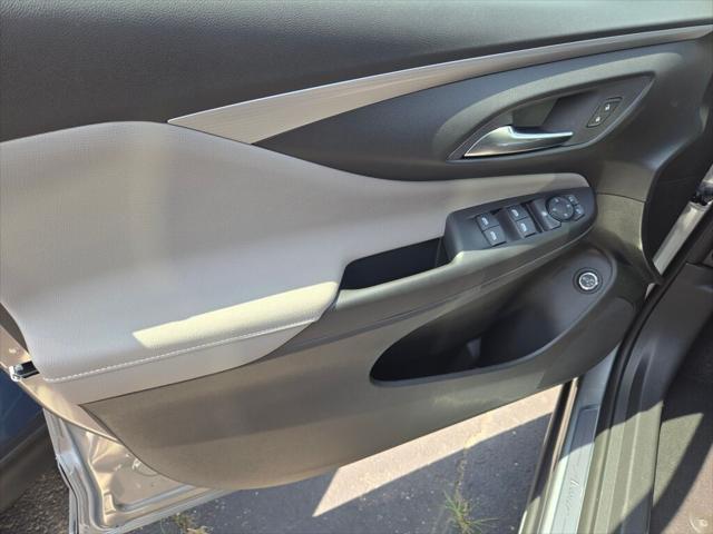 new 2025 Buick Envista car, priced at $28,790