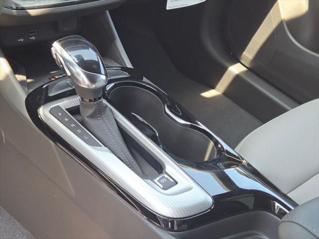new 2025 Buick Envista car, priced at $28,790