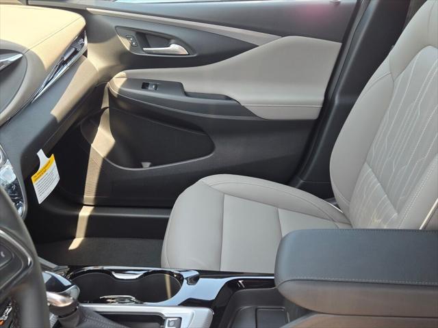 new 2025 Buick Envista car, priced at $28,790