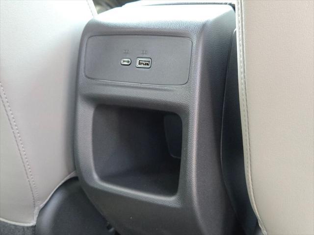 new 2025 Buick Envista car, priced at $28,790