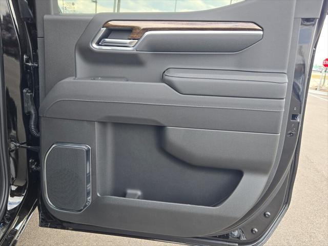 new 2025 GMC Sierra 1500 car, priced at $52,840